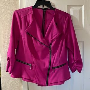 Torrid Blazer in Magenta Size 0 3/4 length ruched sleeves.
